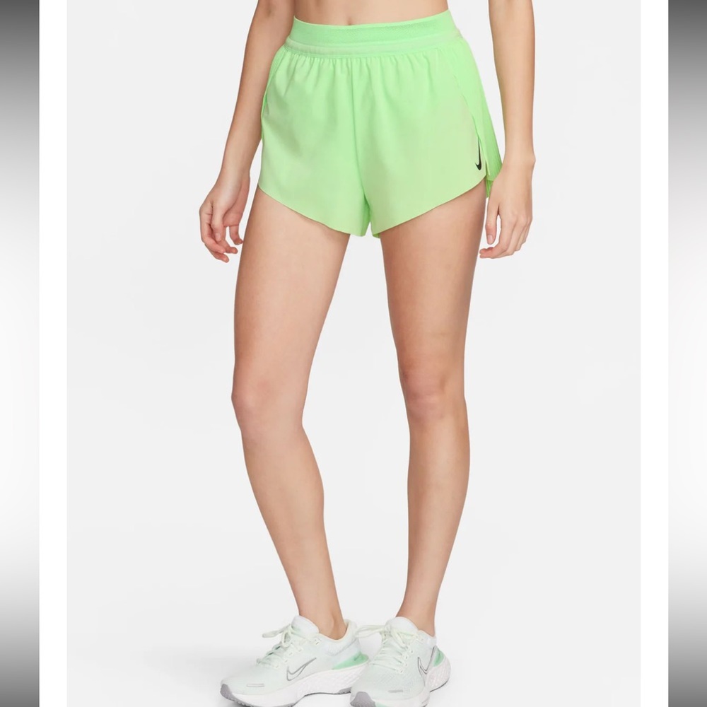 Nike Women’s Aeroswift Running Shorts Size XL